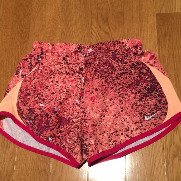 Nike Bottoms Nike Paint Splatter Shorts Sz M Poshmark